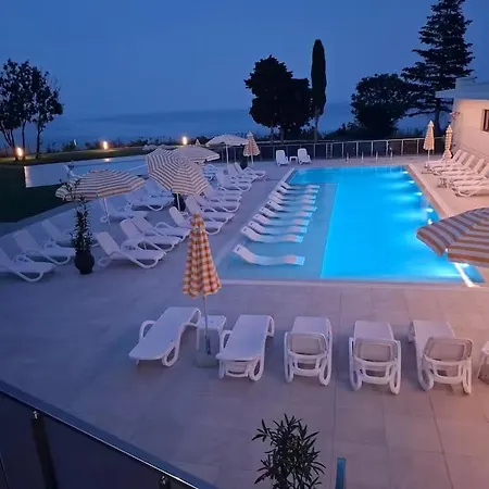 Allure Panoramicsea View,pool & Spa,free Parking,varna شقة