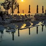 Daire Allure Panoramicsea View,pool & Spa,free Parking,varna Varna